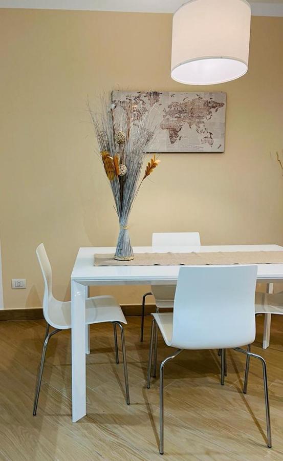Comecasa Modern Apartment In Historical Centre Асти Экстерьер фото