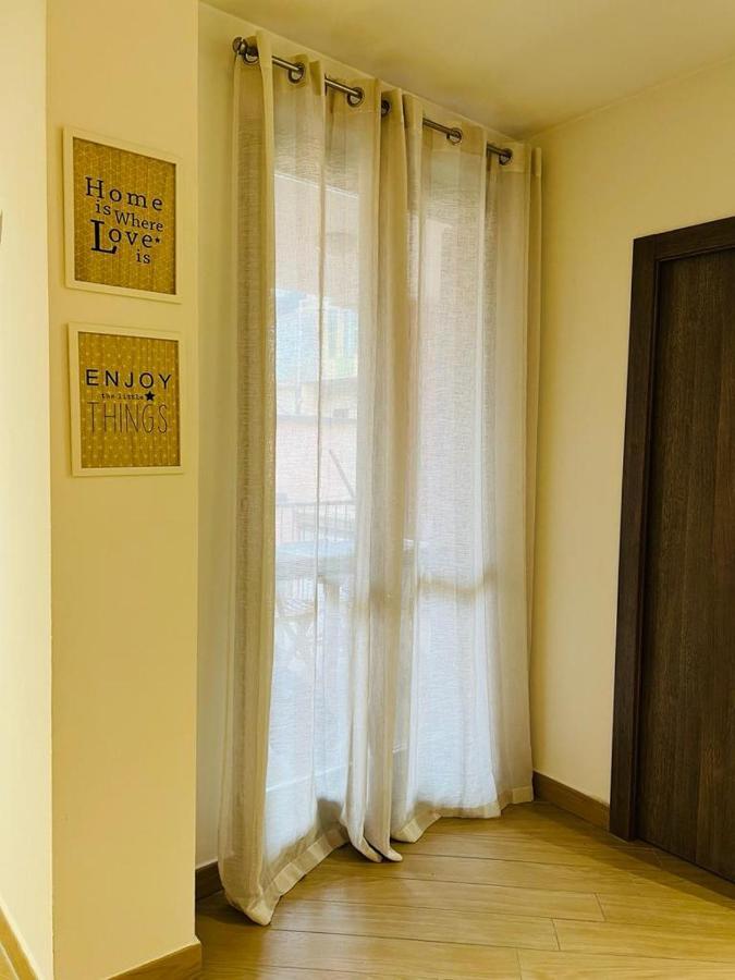 Comecasa Modern Apartment In Historical Centre Асти Экстерьер фото